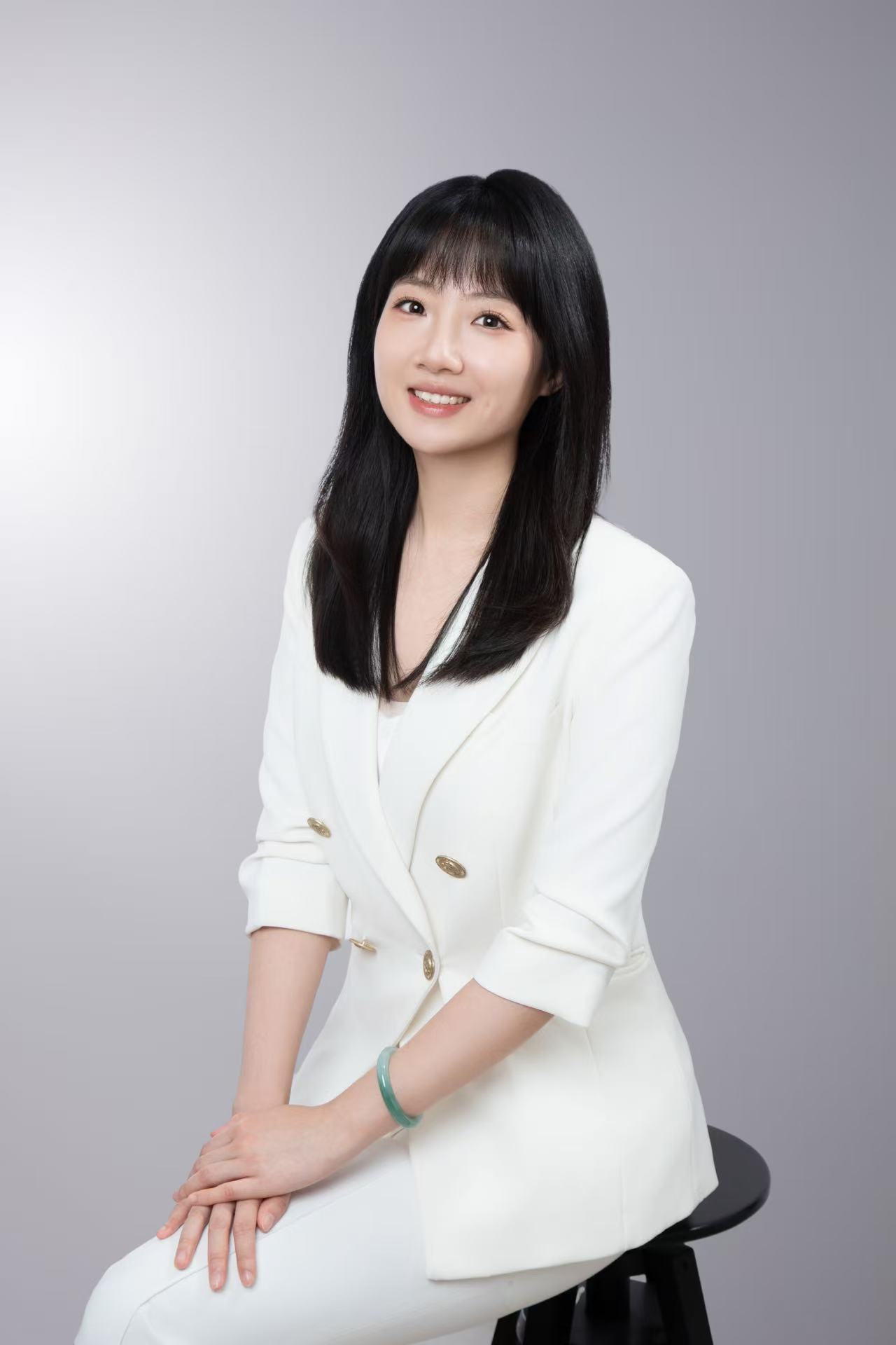 Portrait of Qilu (Lisa) Pan